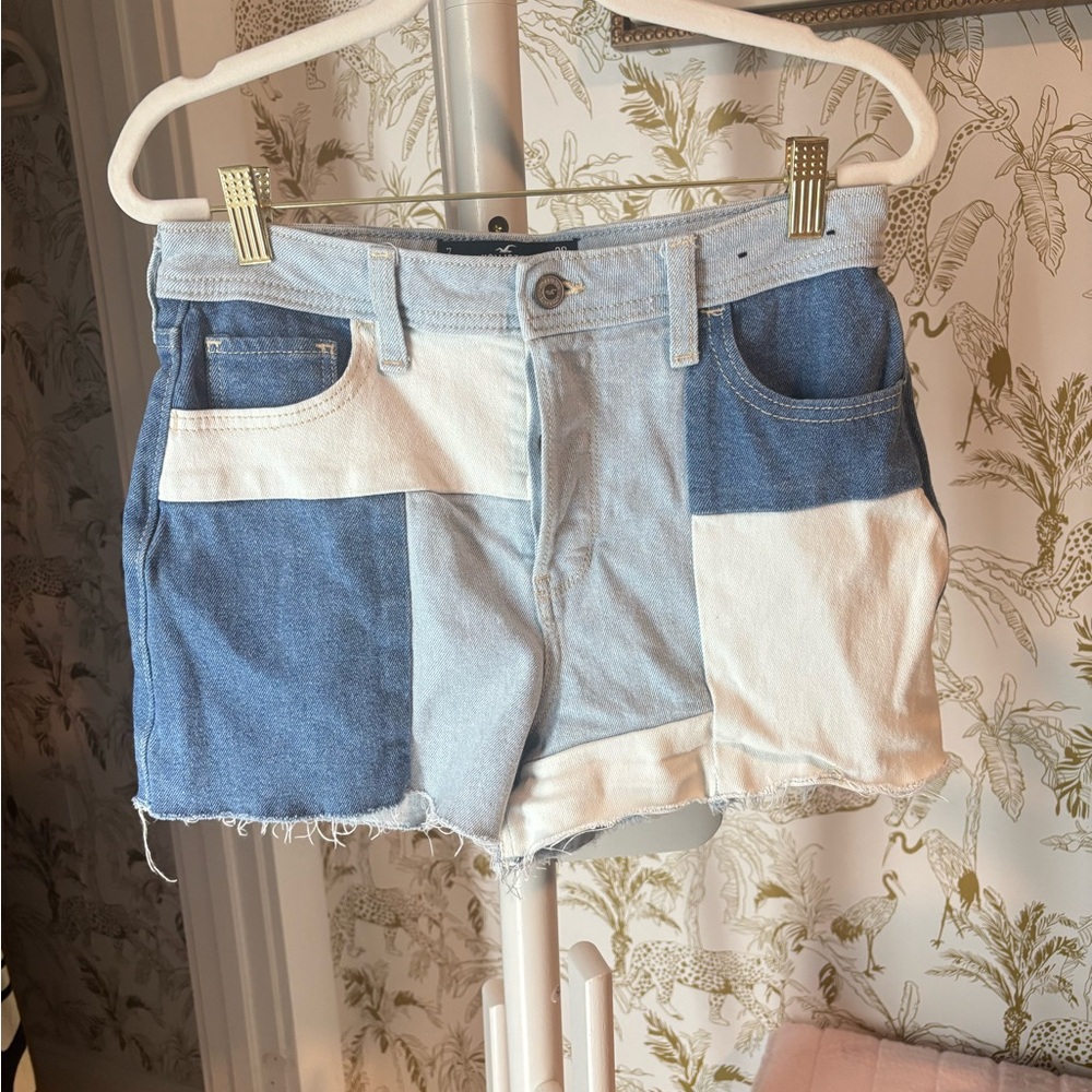 Hollister size 7 / W28 Patchwork Denim Women's Shorts